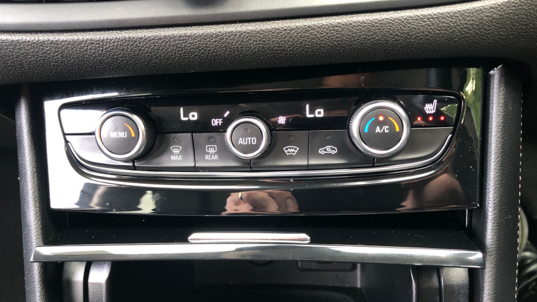 Vauxhall Grandland 1.2 Turbo Ultimate 5dr Petrol Hatchback